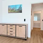 아파트 Hoeri-nest Garten-wohnung 가이엔호펜