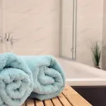 Hoeri-nest Garten-wohnung 아파트 *