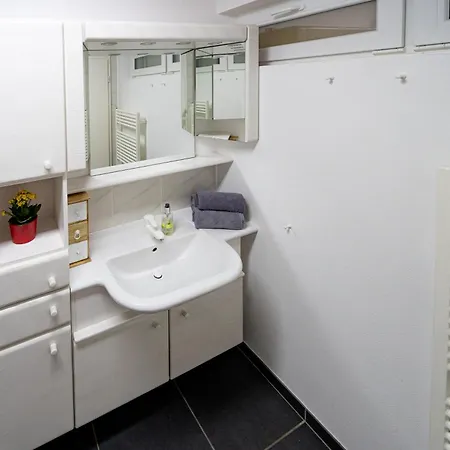 Hoeri-nest Garten-wohnung * Gaienhofen (Baden-Wurttemberg)