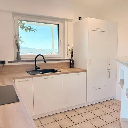 Hoeri-nest Garten-wohnung شقة